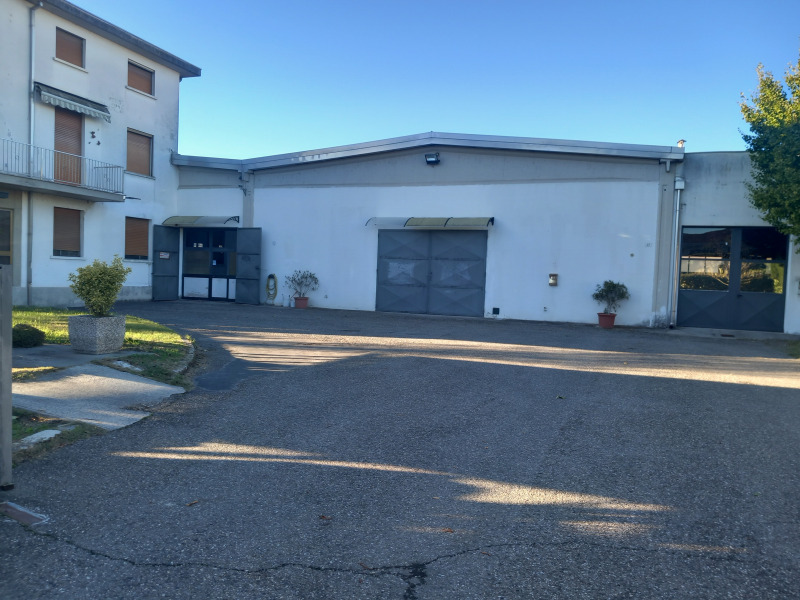 FONTANELLATO - CAPANNONE 300 MQ - FO 426