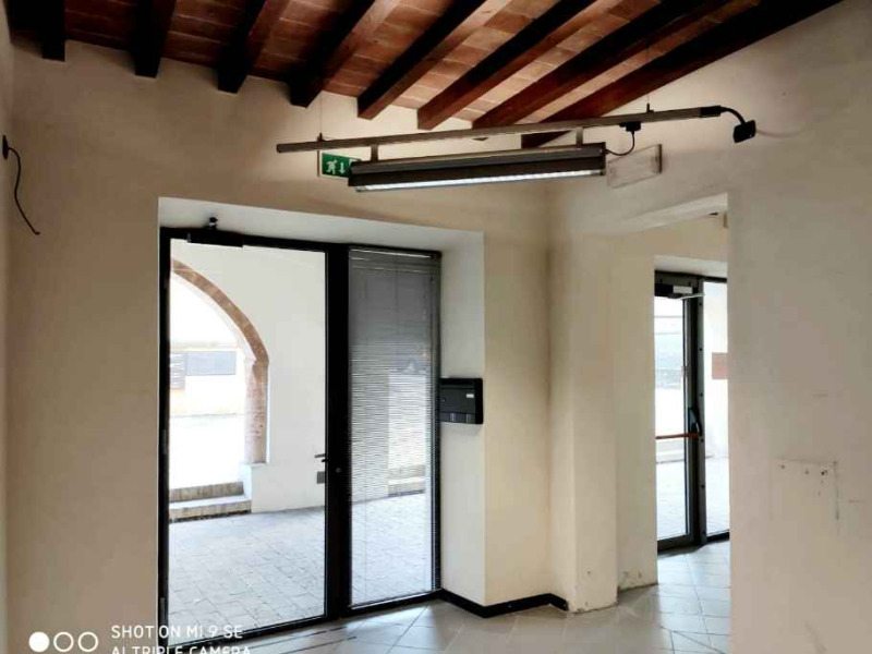 AFFITTO FONTANELLATO - UFFICIO/ STUDIO PROFESSIONALE FRONTE ROCCA SANVITALE - FO 34