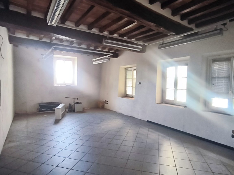 AFFITTO FONTANELLATO - UFFICIO/ STUDIO PROFESSIONALE FRONTE ROCCA SANVITALE - FO 34