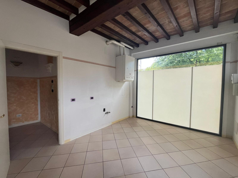 AFFITTO FONTANELLATO - UFFICIO/ STUDIO PROFESSIONALE FRONTE ROCCA SANVITALE - FO 34