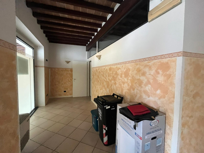 AFFITTO FONTANELLATO -  UFFICIO FRONTE ROCCA - FO 35