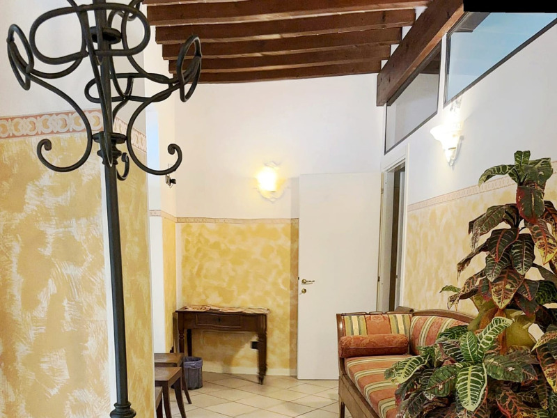 AFFITTO FONTANELLATO -  UFFICIO FRONTE ROCCA - FO 35