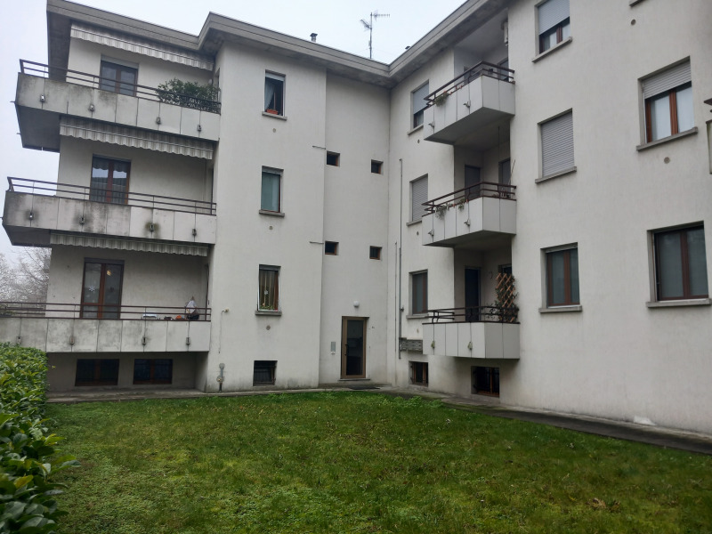 FIDENZA - APPARTAMENTO PRIMO PIANO ZONA BALLOTTA - FO 432