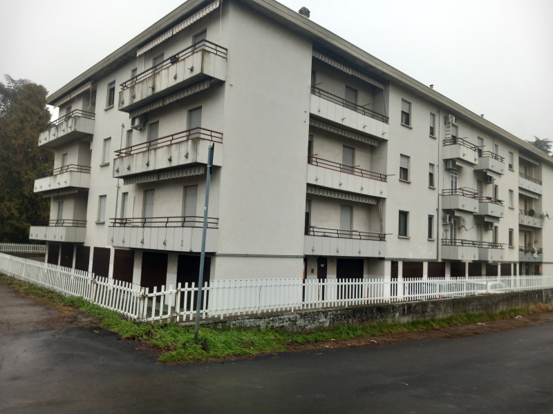 FIDENZA - APPARTAMENTO PRIMO PIANO ZONA BALLOTTA - FO 432