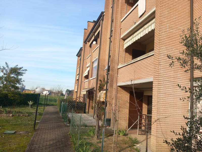FONTANELLATO - APPARTAMENTO CON 3 CAMERE - FO 437
