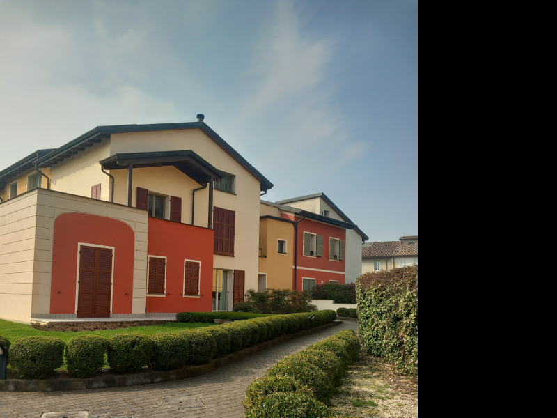 FONTANELLATO - APPARTAMENTO CENTRO STORICO CON AUTORIMESSA - FO 439