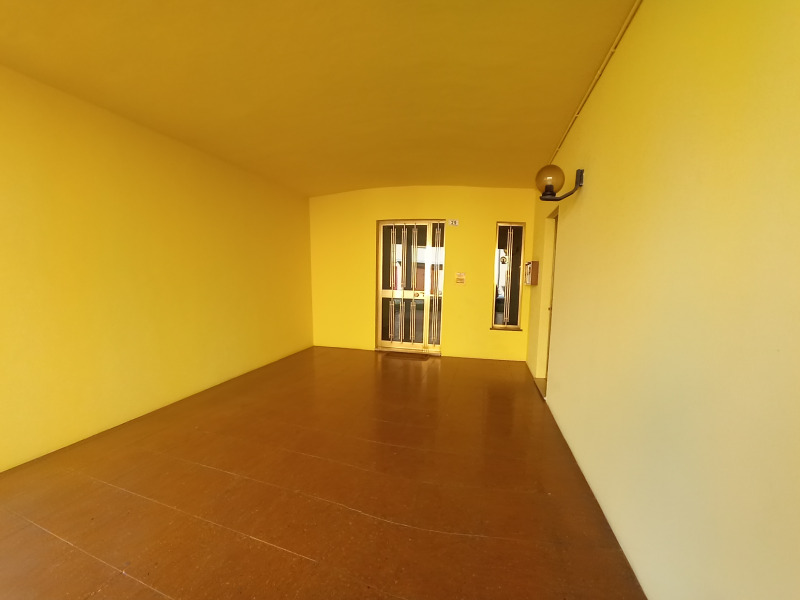FONTANELLATO - APPARTAMENTO CENTRALE 3 CAMERE E 2 BAGNI - FO 443