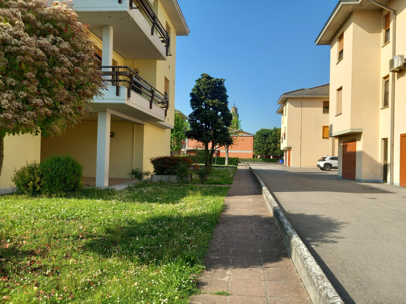 FONTANELLATO - APPARTAMENTO CENTRALE 3 CAMERE E 2 BAGNI - FO 443