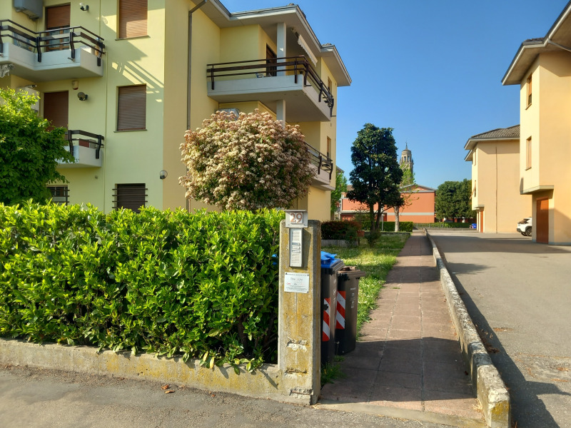 FONTANELLATO - APPARTAMENTO CENTRALE 3 CAMERE E 2 BAGNI - FO 443