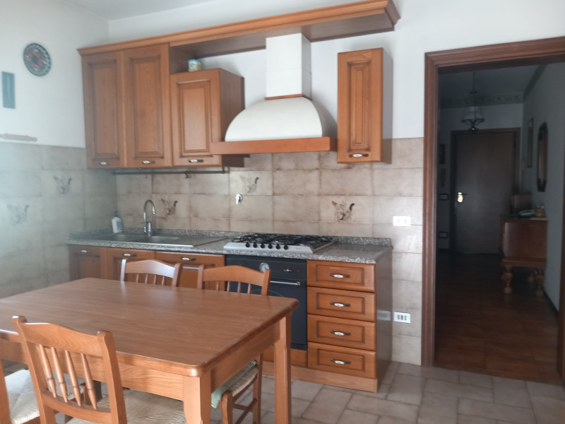 FONTANELLATO - APPARTAMENTO CENTRALE 3 CAMERE E 2 BAGNI - FO 443