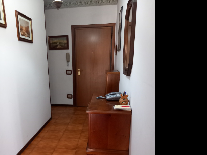 FONTANELLATO - APPARTAMENTO CENTRALE 3 CAMERE E 2 BAGNI - FO 443