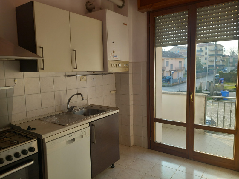 FONTANELLATO - APPARTAMENTO CON GARAGE TRIPLO IN ZONA SANTUARIO - FO 444