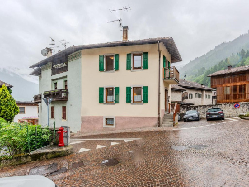 CASA PER VACANZE IN VAL RENDENA - CADERZONE TERME VICINO A PINZOLO / MADONNA DI CAMPIGLIO