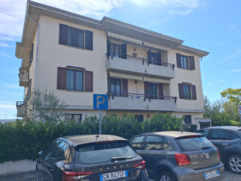 FONTANELLATO  - APPARTAMENTO CON 2 CAMERE  E 2 BAGNI - FO 449