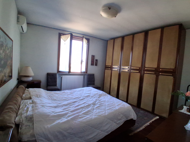 FONTANELLATO  - APPARTAMENTO CON 2 CAMERE  E 2 BAGNI - FO 449