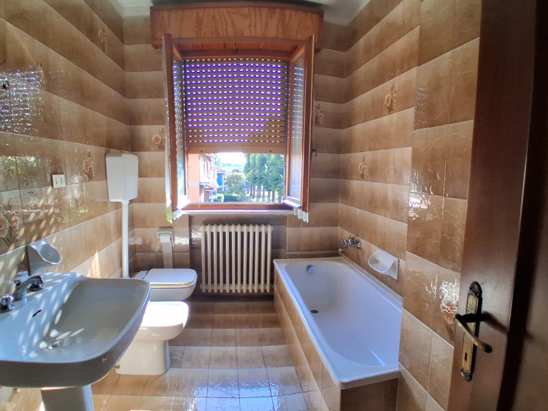 FONTANELLATO - APPARTAMENTO CON 3 CAMERE E 2 BAGNI - FO 450