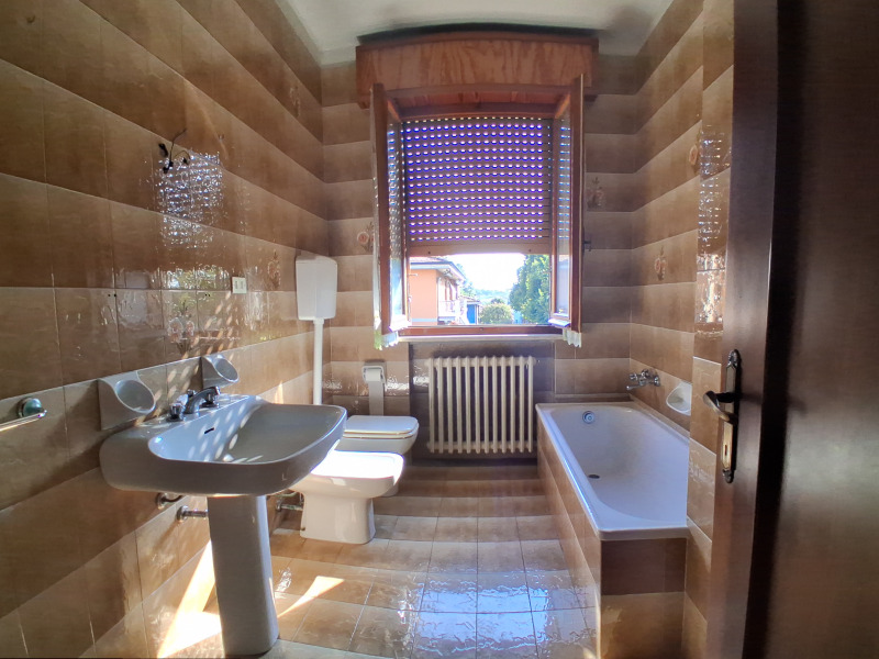 FONTANELLATO - APPARTAMENTO CON 3 CAMERE E 2 BAGNI - FO 450
