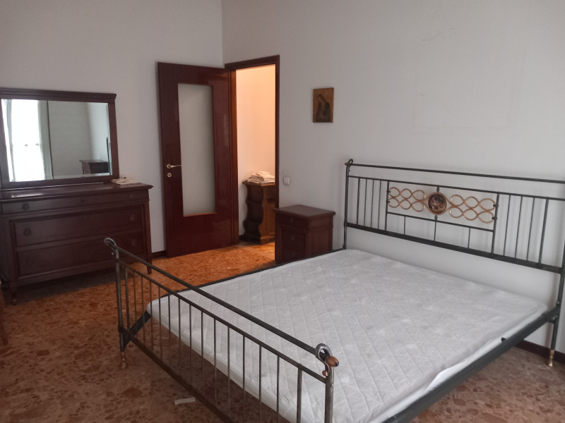 FIDENZA APPARTAMENTO CENTRALISSIMO PRIMO PIANO CON ASCENSORE