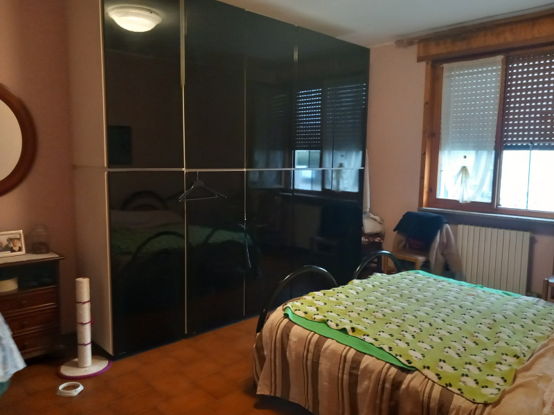 FONTANELLATO - CASA BIFAMILIARE INTERA CON AMPIO GIARDINO - FO 421