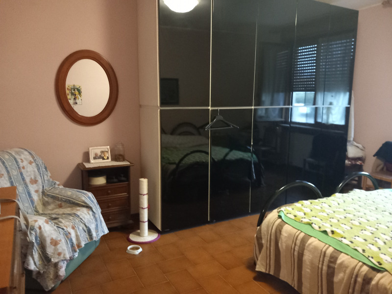 FONTANELLATO - CASA BIFAMILIARE INTERA CON AMPIO GIARDINO - FO 421