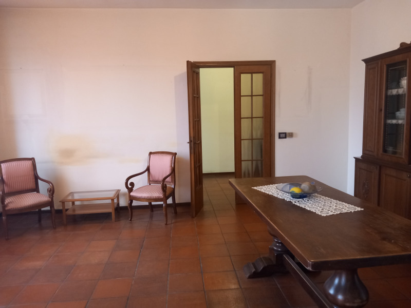 FONTANELLATO - CASA BIFAMILIARE INTERA CON AMPIO GIARDINO - FO 421