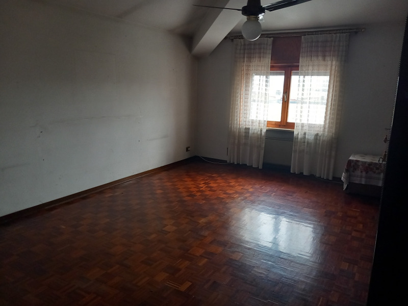 FONTANELLATO - CASA BIFAMILIARE INTERA CON AMPIO GIARDINO - FO 421