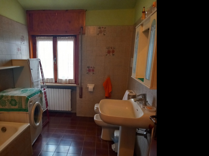 FONTANELLATO - CASA BIFAMILIARE INTERA CON AMPIO GIARDINO - FO 421