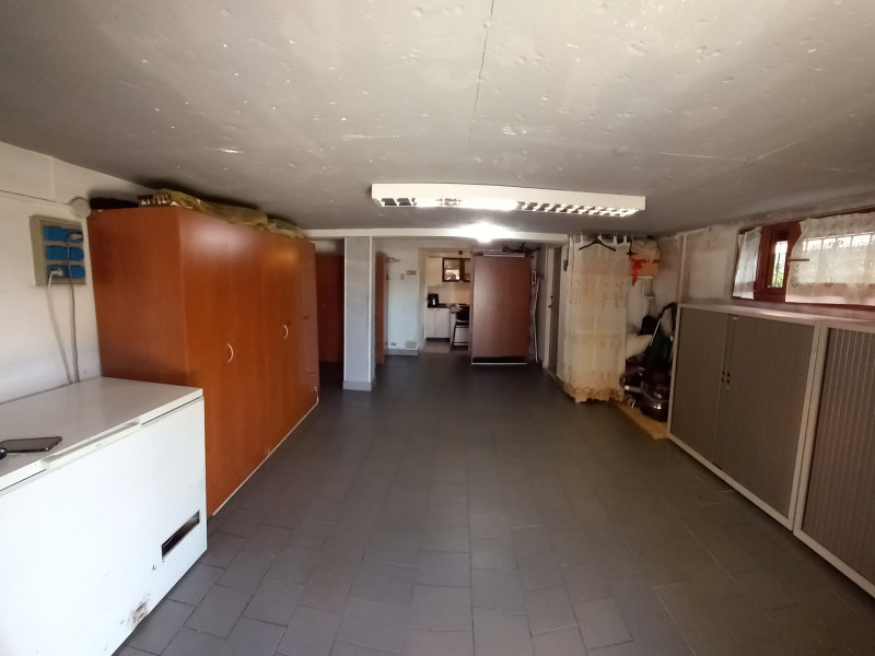 FONTANELLATO - CASA INDIPENDENTE SU 3 LATI CON AMPIO GIARDINO - FO 422