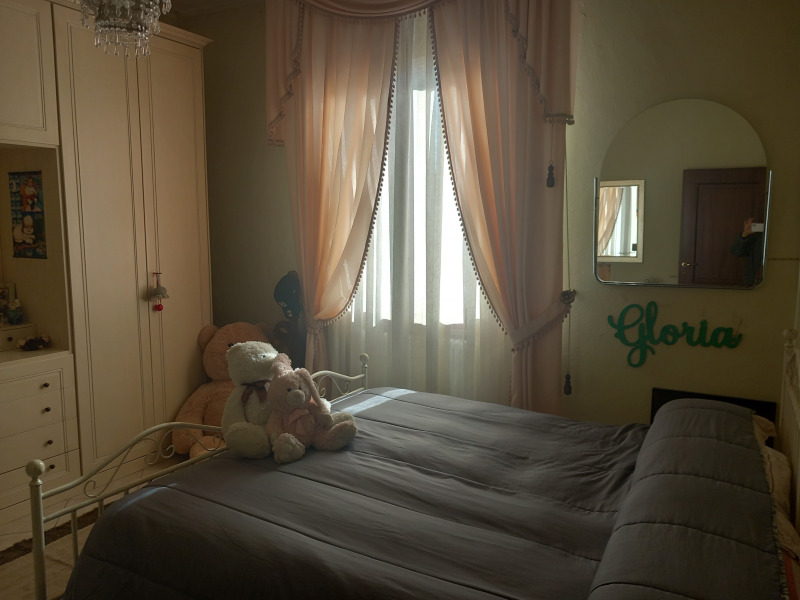 FONTANELLATO - CASA INDIPENDENTE SU 3 LATI CON AMPIO GIARDINO - FO 422