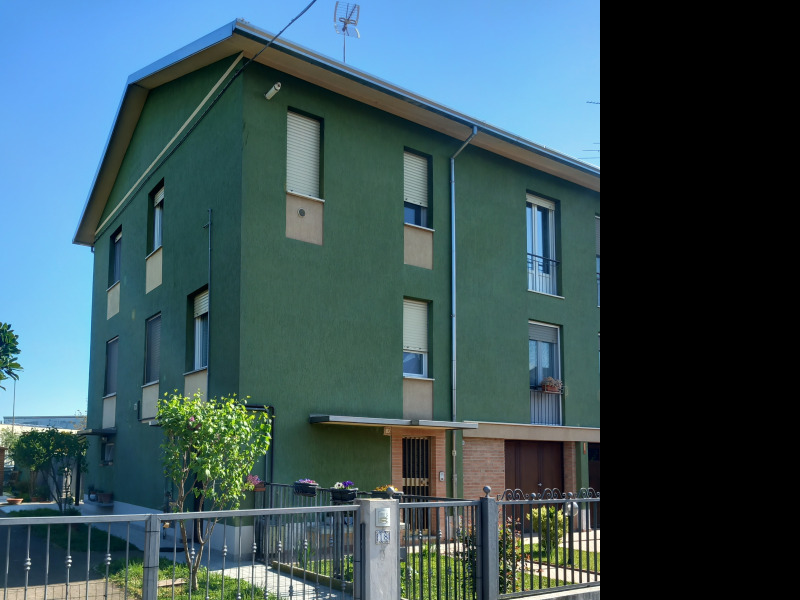 FONTANELLATO - APPARTAMENTO CON INGRESSO E AMPIO GIARDINO PRIVATO - FO 423