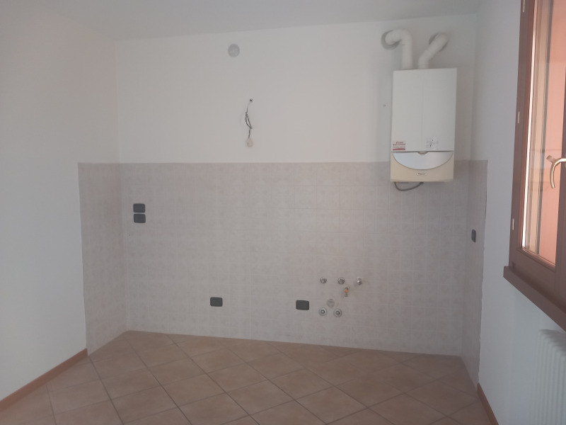 FONTANELLATO -  APPARTAMENTO CON 3 CAMERE E 2 BAGNI - FO 30