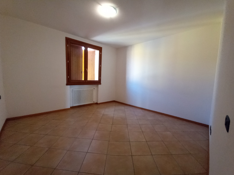 FONTANELLATO -  APPARTAMENTO CON 3 CAMERE E 2 BAGNI - FO 30