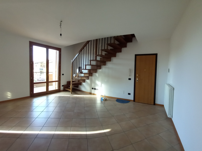FONTANELLATO -  APPARTAMENTO CON 3 CAMERE E 2 BAGNI - FO 30